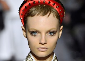 Beauty tips: swing back to 60s lashes