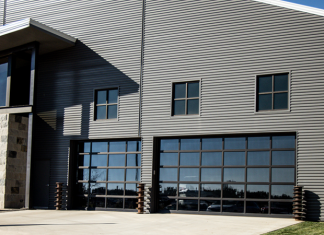 Overhead Commercial Garage Doors